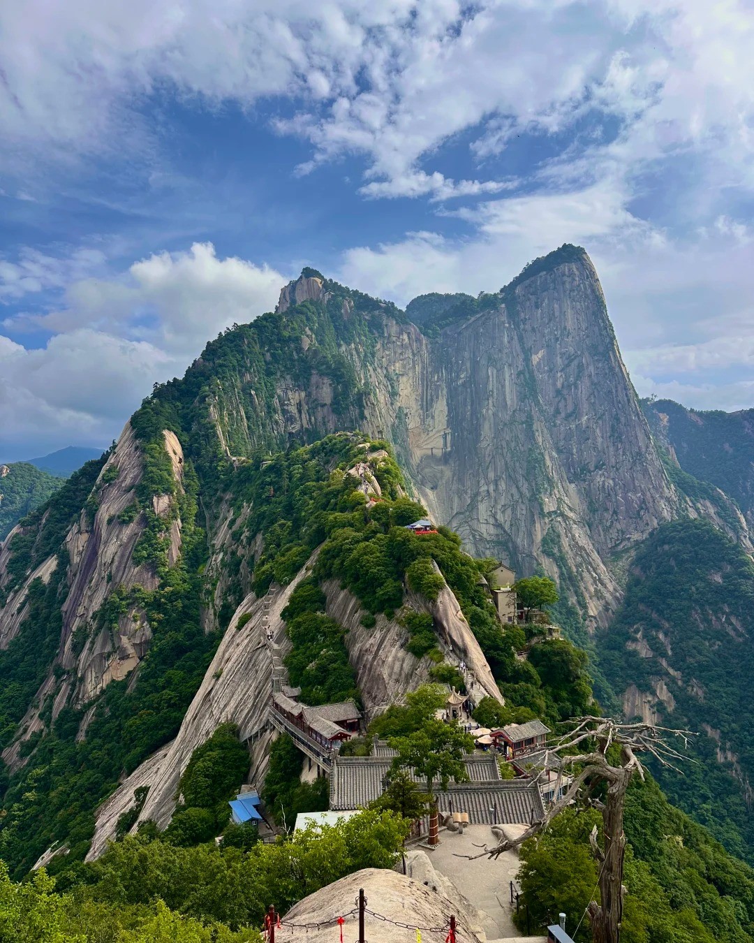 Mountain Hua & Bell and Drum Tower
