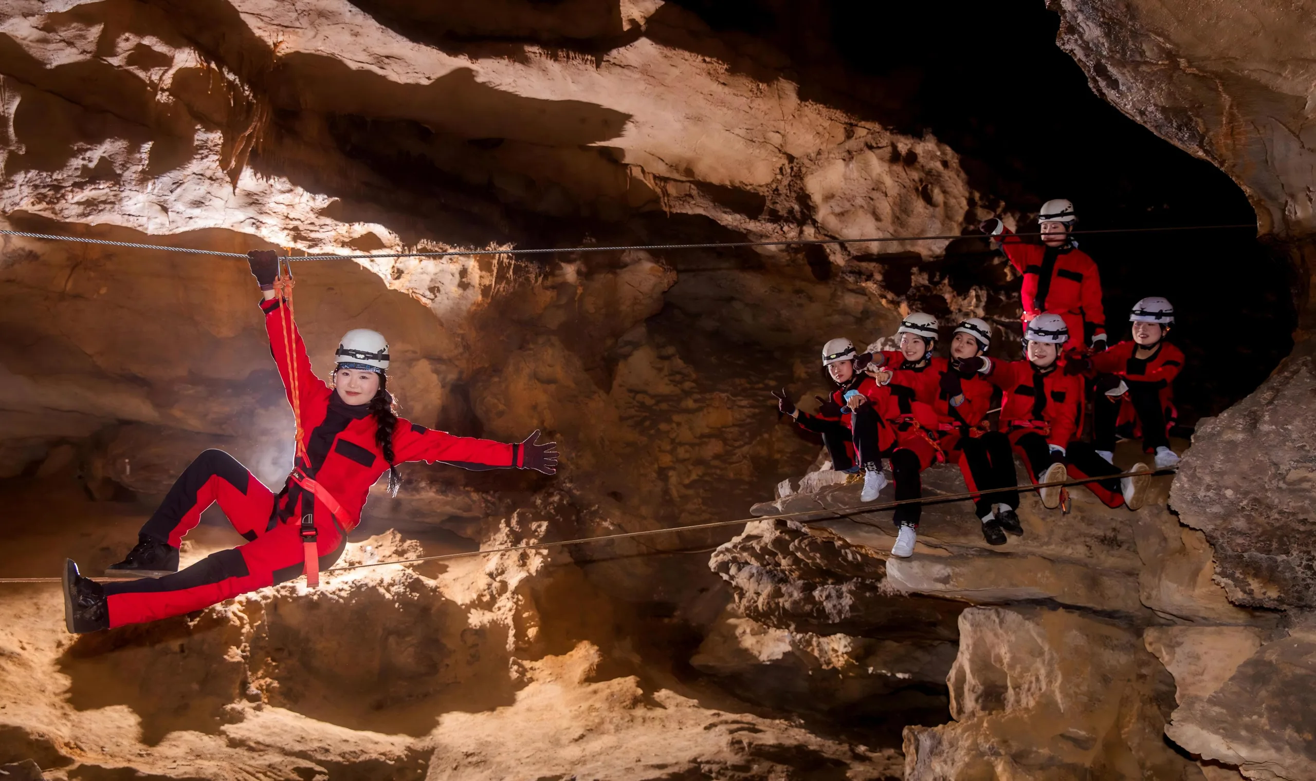 One-day Baiyu (White Jade) Cave Exploration